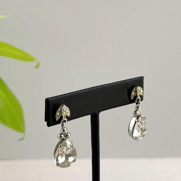 Art Deco Style Tear Drop Clear Rhinestone Earrings With Leaf Accents For Pierced - Picture 2 of 9